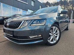 Grau Gebraucht 2019 Skoda Octavia Style Kombi | 16.700 € (Fairer Preis)