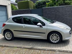 Silber Gebraucht 2009 Peugeot 207 Kleinwagen | 4.850 € (Teuer)