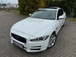 Weiß Gebraucht 2016 Jaguar XE Prestige Limousine | 8.990 € (Fairer Preis)