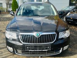 Schwarz Gebraucht 2010 Skoda Superb Active Kombi | 12.900 €