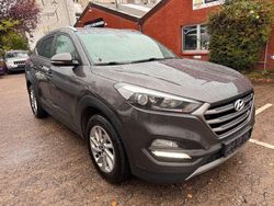 Grau Gebraucht 2017 Hyundai Tucson Advantage SUV | 10.850 € (Fairer Preis)