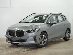 Skyscraper grau metallic Gebraucht 2024 BMW 218 Active Tourer Sport Line Van / Kleinbus | 28.950 € (Guter Preis)