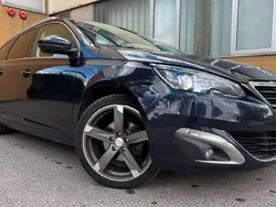 Blau Gebraucht 2017 Peugeot 308 Kombi | 5.900 € (Fairer Preis)