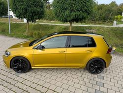 Gelb Gebraucht 2018 VW Golf VII Sound Limousine | 13.950 € (Guter Preis)