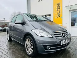 Mountaingrau metalliclack Gebraucht 2012 Mercedes A160 Limousine | 10.485 € (Fairer Preis)