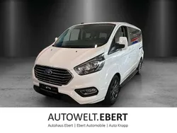 Frostweiß Gebraucht 2023 Ford Tourneo Custom Titanium Van / Kleinbus | 40.990 € (Fairer Preis)