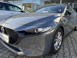 Grau Gebraucht 2020 Mazda 3 Limousine | 18.460 €