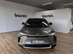 Palladiumsilber /dach schwarz Gebraucht 2022 Toyota bZ4X Comfort SUV | 39.800 € (Fairer Preis)