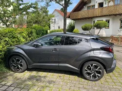 Grau Gebraucht 2021 Toyota C-HR Team SUV | 20.400 € (Guter Preis)