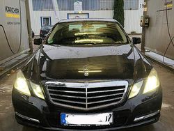Schwarz Gebraucht 2013 Mercedes E200 Limousine | 9.750 € (Fairer Preis)