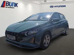 Mangrove green Neu 2025 Hyundai i20 Select Limousine | 22.100 € (Fairer Preis)