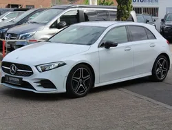 Weiß Gebraucht 2021 Mercedes A200 AMG line Limousine | 27.800 € (Fairer Preis)