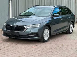 Seda quartz/quartz grey Gebraucht 2021 Skoda Octavia Ambition Kombi | 20.300 € (Guter Preis)
