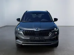 Graphite grau metallic Neu 2025 Skoda Karoq SportLine SUV | 36.800 € (Fairer Preis)