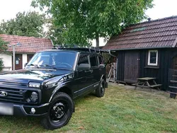 Schwarz Gebraucht 2021 Lada Urban SUV | 18.999 € (Teuer)