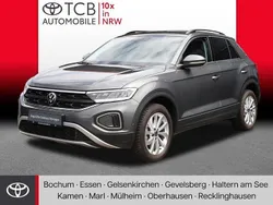Grau Gebraucht 2023 VW T-Roc Life SUV | 25.649 € (Superpreis)