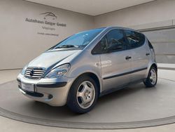 Grau Gebraucht 2001 Mercedes A140 Classic Limousine | 2.990 € (Teuer)