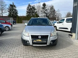 Grau Gebraucht 2008 Fiat Sedici Emotion SUV | 2.100 € (Fairer Preis)