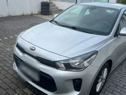 Silber Gebraucht 2018 Kia Rio Attract Limousine | 6.300 € (Fairer Preis)