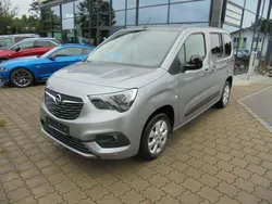 Grau Gebraucht 2022 Opel Combo-e Life Elegance Van / Kleinbus | 18.990 € (Fairer Preis)