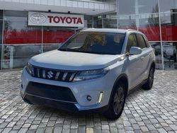 Weiß Gebraucht 2023 Suzuki Vitara Comfort SUV | 17.290 € (Fairer Preis)