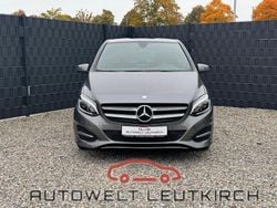 Grau Gebraucht 2016 Mercedes B180 Van / Kleinbus | 15.980 € (Guter Preis)