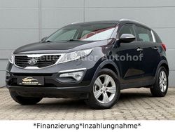 Schwarz Gebraucht 2011 Kia Sportage 2 SUV | 8.890 € (Fairer Preis)
