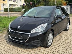 Schwarz Gebraucht 2019 Peugeot 208 Active Kleinwagen | 4.500 €