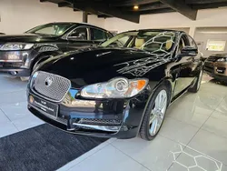 Schwarz Gebraucht 2010 Jaguar XF Premium Luxury Limousine | 10.999 € (Teuer)