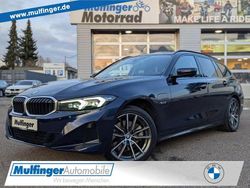 Tansanitblau (metallic) Gebraucht 2022 BMW 320e Performance Kombi | 30.490 € (Fairer Preis)