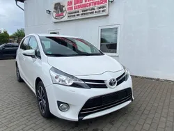 Weiß Gebraucht 2018 Toyota Verso Edition-S Van / Kleinbus | 7.900 € (Superpreis)