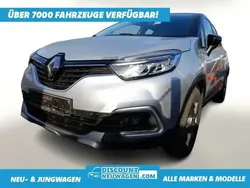 Platingrau metallic / dach: schwarz Gebraucht 2017 Renault Captur Intens SUV | 12.692 € (Teuer)