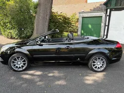 Schwarz Gebraucht 2010 Ford Focus Cabriolet Titanium Cabrio | 3.600 € (Fairer Preis)