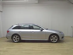 Silber Gebraucht 2022 Audi A4 Advanced Kombi | 20.380 € (Superpreis)