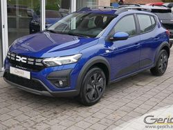 Ironblau metallic Gebraucht 2025 Dacia Sandero Expression Kleinwagen | 18.605 € (Fairer Preis)