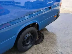 Blau Gebraucht 2005 Mercedes Sprinter Van | 3.200 €