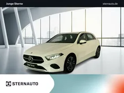 Unilack polarweiß Gebraucht 2024 Mercedes A180 Progressive Limousine | 26.780 € (Guter Preis)