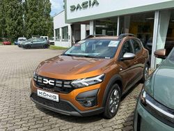 Taklamakanorange metallic Gebraucht 2023 Dacia Sandero Expression Kleinwagen | 18.799 € (Etwas zu teuer)