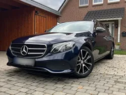 Blau Gebraucht 2017 Mercedes E200 Avantgarde Limousine | 21.600 € (Fairer Preis)