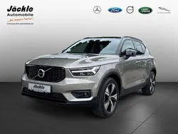 Pebble grey Gebraucht 2022 Volvo XC40 R-Design SUV | 35.790 € (Fairer Preis)