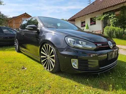Schwarz Gebraucht 2010 VW Golf VI GTI | 12.900 €