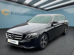 Schwarz Gebraucht 2020 Mercedes E300 Kombi | 30.749 € (Fairer Preis)