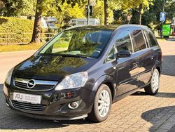 Schwarz Gebraucht 2009 Opel Zafira Van / Kleinbus | 5.480 € (Etwas zu teuer)