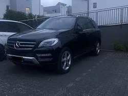 Schwarz Gebraucht 2012 Mercedes 250 | 16.000 €