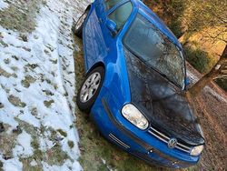 Blau Gebraucht 2001 VW Golf IV Kleinwagen | 999 € (Guter Preis)