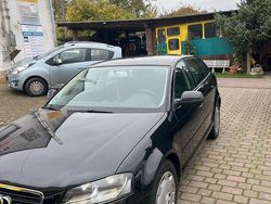 Schwarz Gebraucht 2011 Audi A3 Sportback Limousine | 7.200 € (Fairer Preis)