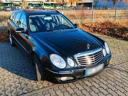 Schwarz Gebraucht 2007 Mercedes E200 Avantgarde Kombi | 4.500 € (Guter Preis)