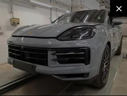 Arktikgraumetallic Gebraucht 2024 Porsche Cayenne SUV | 94.999 € (Superpreis)