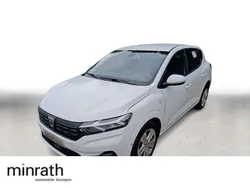Weiß Gebraucht 2022 Dacia Sandero Comfort Kleinwagen | 15.984 € (Fairer Preis)