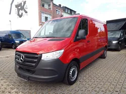 Rot Gebraucht 2021 Mercedes Sprinter Van | 21.408 €